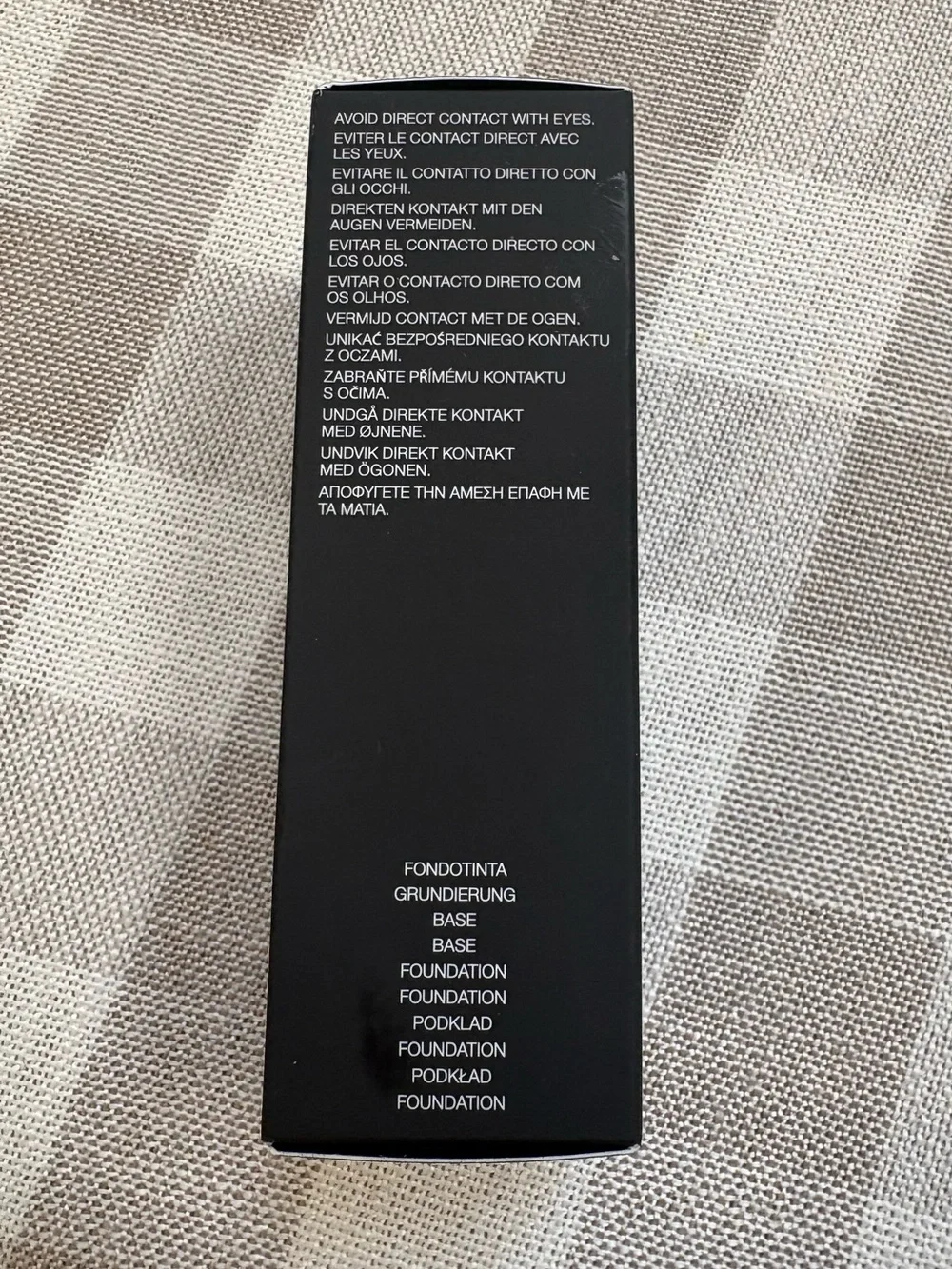 NARS Light Reflecting Foundation in Bruges Light 3.75 - Picture 6 of 8